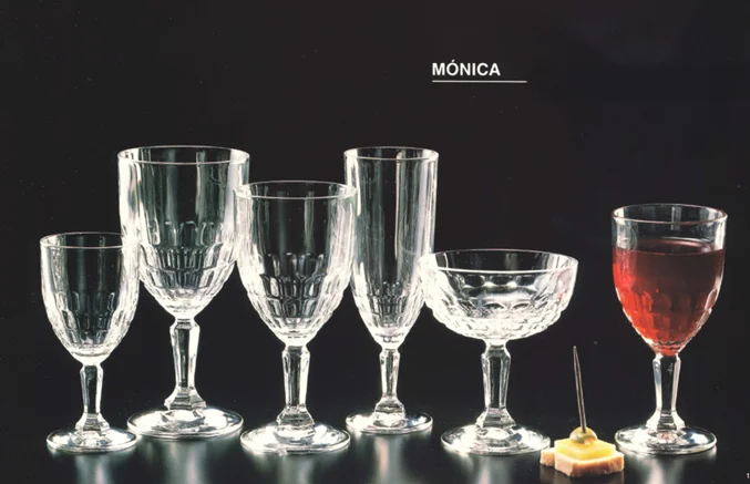 "Mónica" stemware range